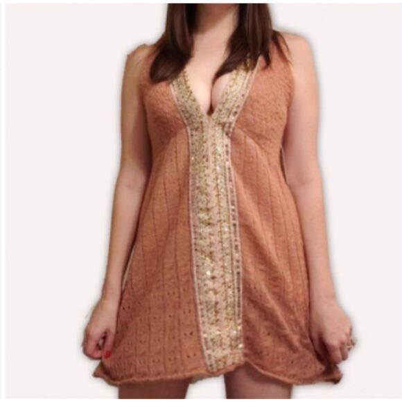 Free People Sequins Knit Boho Mini Dress w/Gold Sequin Accents Size L NWT $88 - Picture 1 of 10